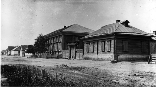 Norka Mitteldorf school and schoolmaster's residence in 1912