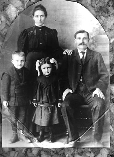 Alexander and Maria Schreiber family